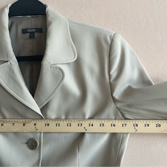 Zanella Blazer Short Sleeve Tan Button Front Career Jacket size 6‎ with Pockets - Picture 12 of 13